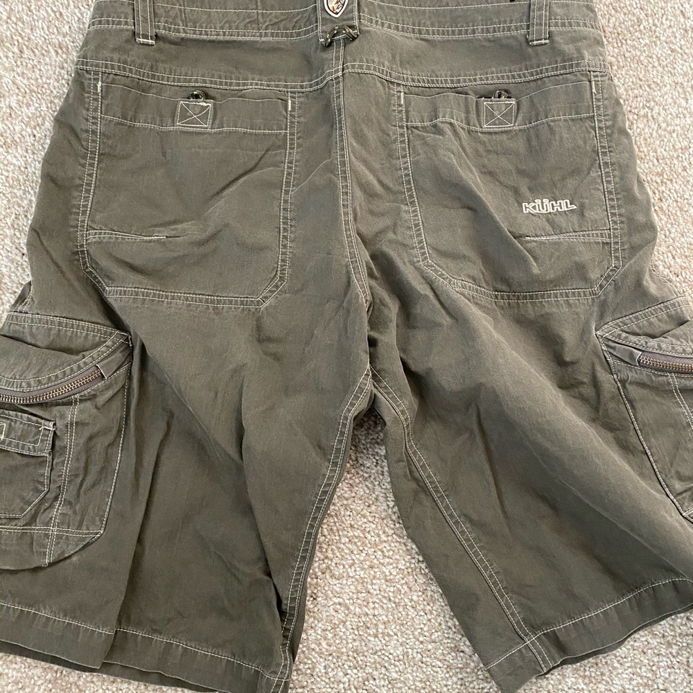 Men’s Kuhl shorts